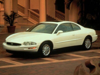 Buick_Riviera_Coupe_1995.jpg