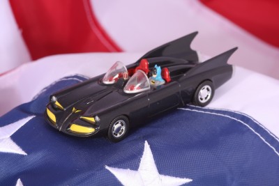 Lincoln Batmobile CORGI.JPG