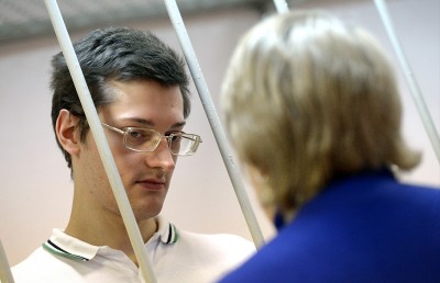 Ярослав Белоусов (родился в 1991 году), студент. Задержан 9 июня 2012 года. Обвинялся в попытке прорыва оцепления, метании камней в омоновцев. 24 февраля 2014 года приговорен к лишению свободы в колонии общего режима на 2 года 6 месяцев.