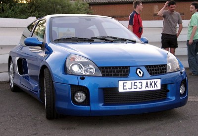 800px-Renault_Clio_V6_IMG_0185.jpg