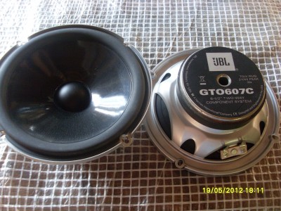 SL382340.JPG