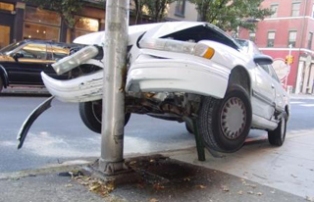 carcrash1fs1.jpg