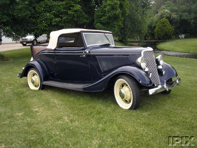 1934 Ford Model 40 - $45 000  :lol: