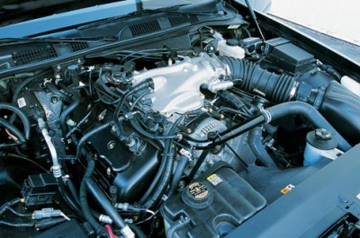 p111911_large+2003_mercury_marauder_sedan+engine.jpg