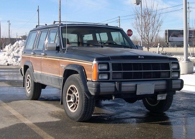 800px-Jeep_Wagoneer_XJ.jpg